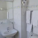 Modern Hotel 2*