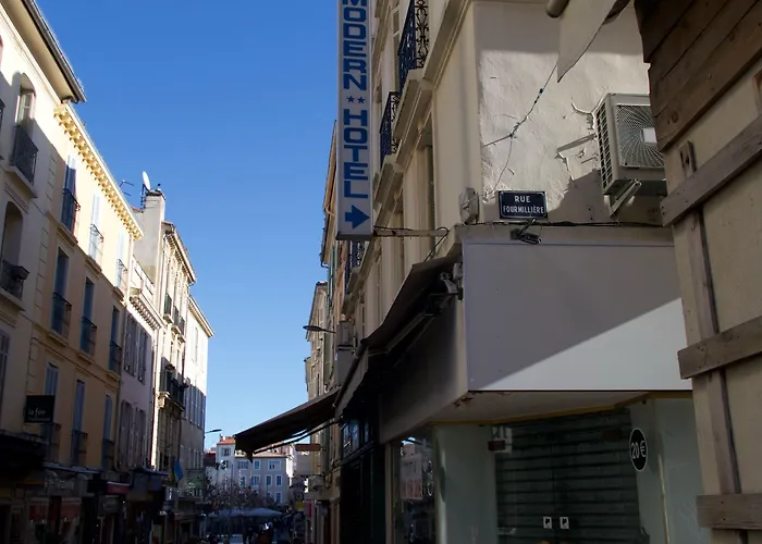 Modern Готель 2*